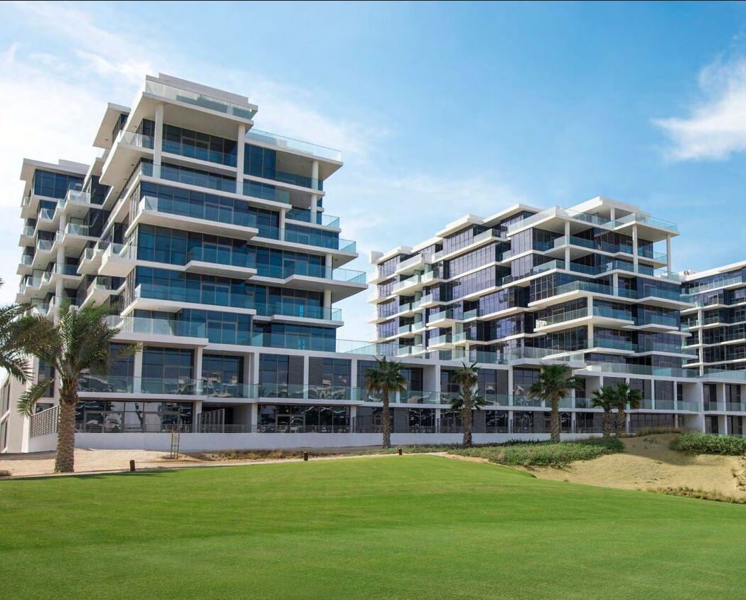 Damac Hills – Golf Town